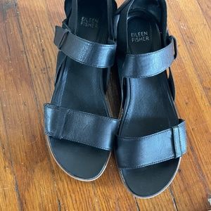 Eileen Fisher Luck platform sandal size 8 black